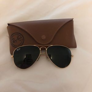 Ray Ban aviator classic sunglasses